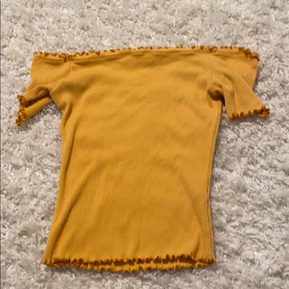 Charlotte Russe ribbed off the shoulder ruffle top